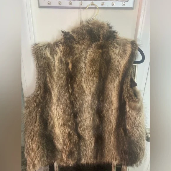Michael kors coyote fur vest large